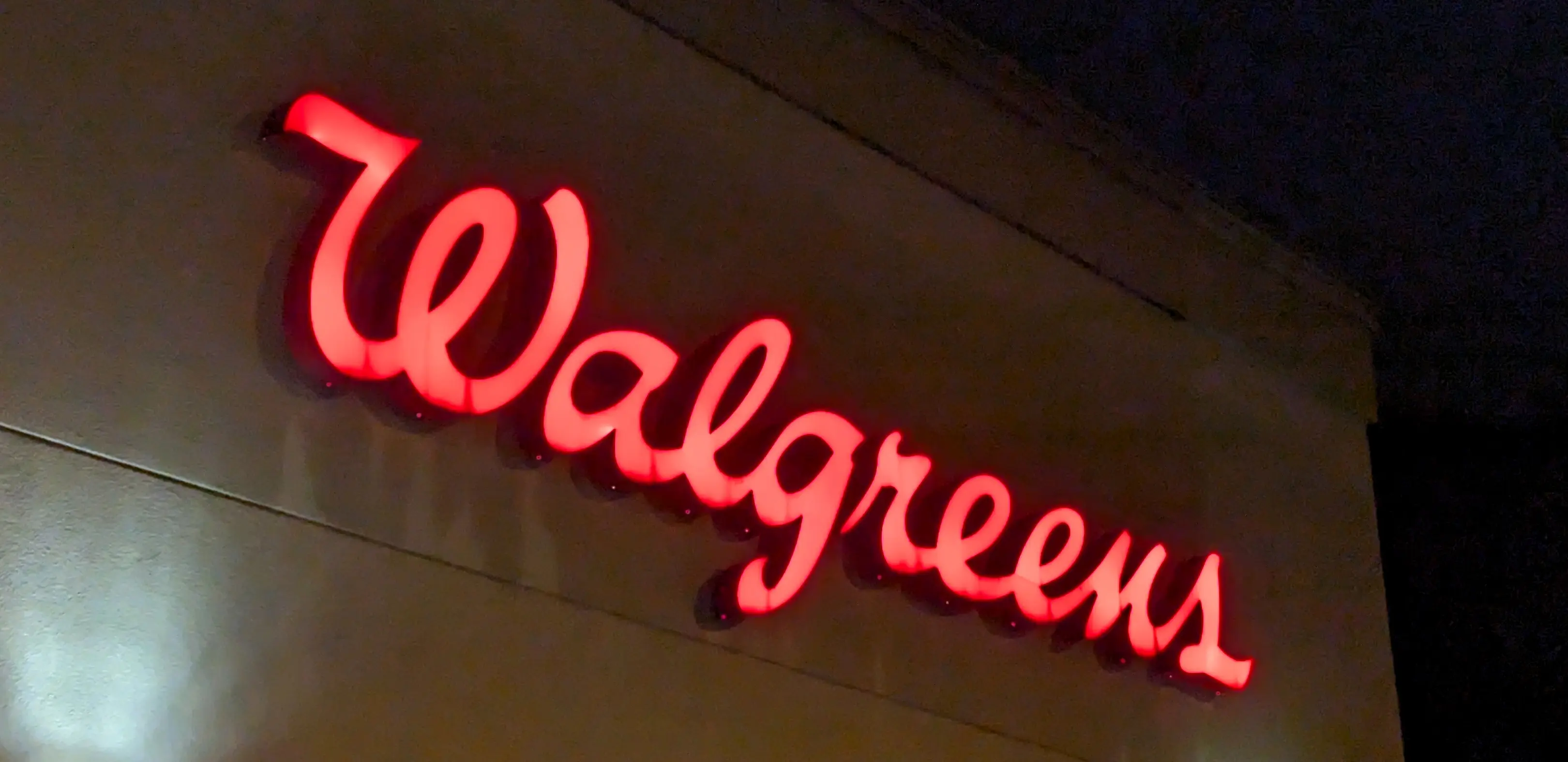 Cafe Icon Lighted Storefront Sign Channel Letters